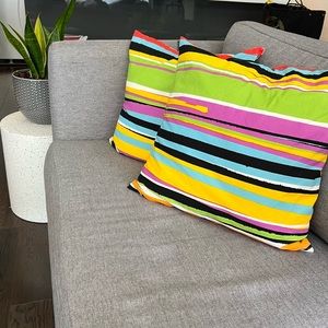 Marimekko graphic cotton 20 x 20 pillowcases. Rare modern paint stripe pattern.